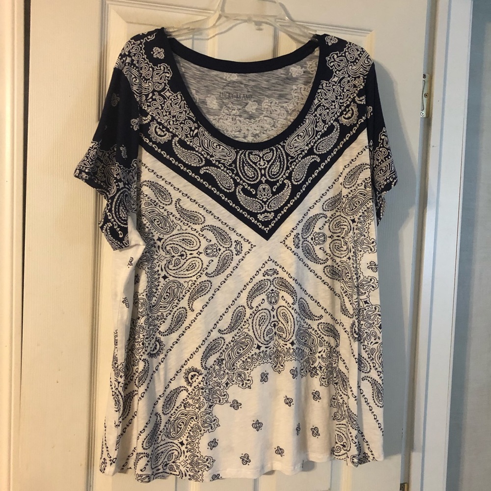 NWT Lucky brand t-shirt